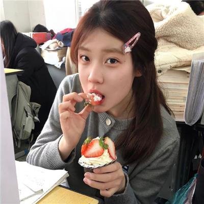 新同事她不好惹